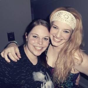 Meet your Posher, Elizabeth